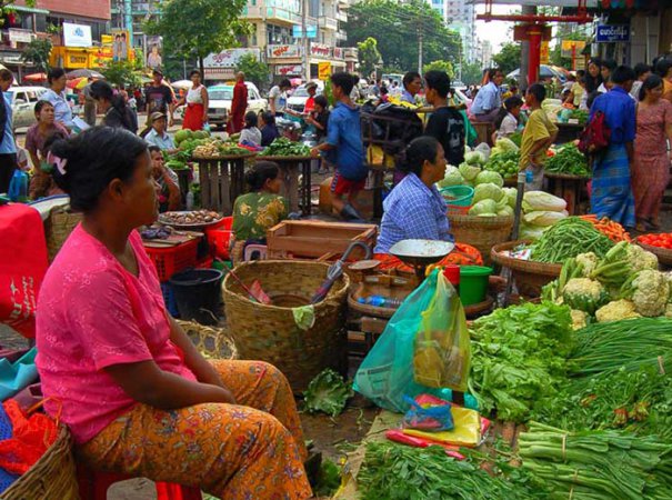 market-yangon-myanmar