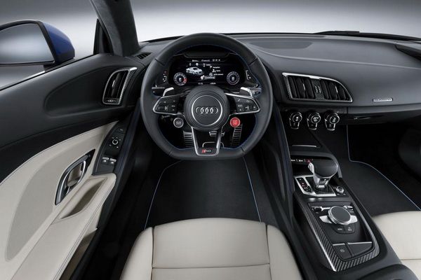 Audi R8 2015 (3)